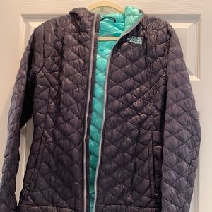 North Face size small deep purple jacket